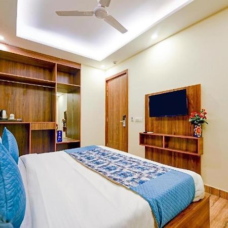 Hotel Rosewood Near Delhi Airport Nova Deli Exterior foto