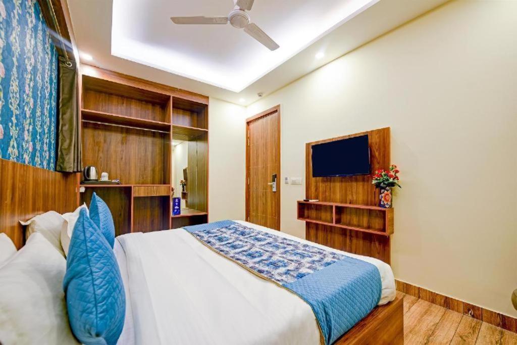 Hotel Rosewood Near Delhi Airport Nova Deli Exterior foto
